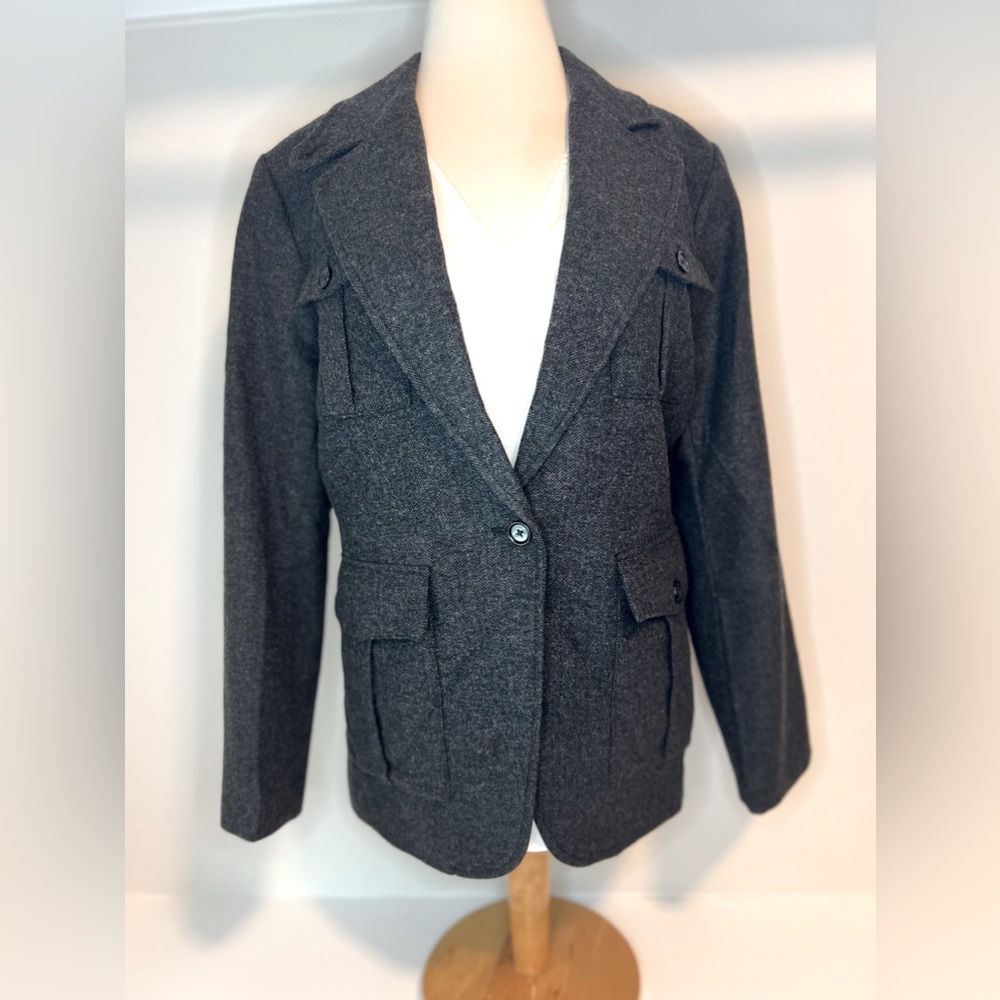 Beautiful Gray Tweed Herringbone Jacket size 16 NWT